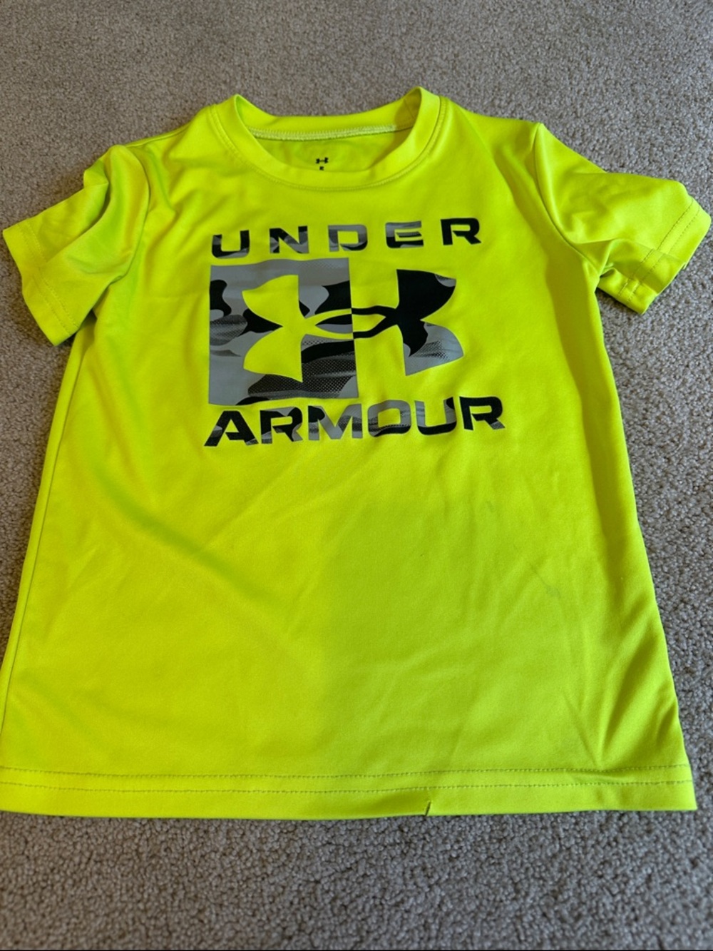 Under Armour Bright Neon Yellow Logo Short Sleeve Tee